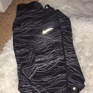 Nike dri fit cropped leggings